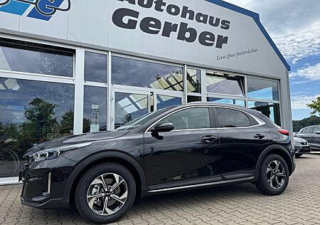 Kia XCeed 1.5 T-GDI Vision LED Navi 7J. Garantie