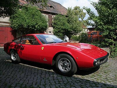 Ferrari 365 GTC 4