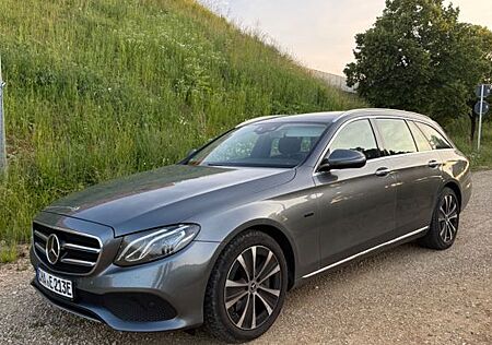 Mercedes-Benz E 300 de T Autom. -