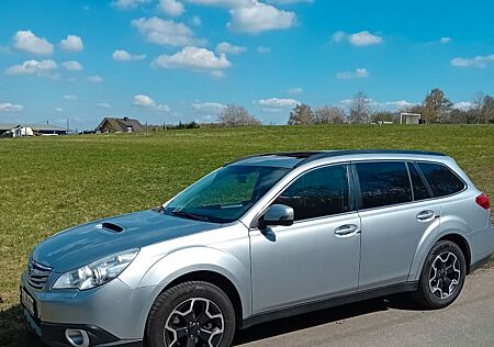 Subaru Outback 2.0D Active Active Allrad TÜV NEU