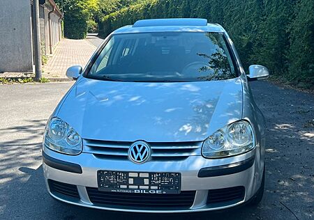VW Golf Volkswagen 1.6 Com.*Navi-Schiebedach*