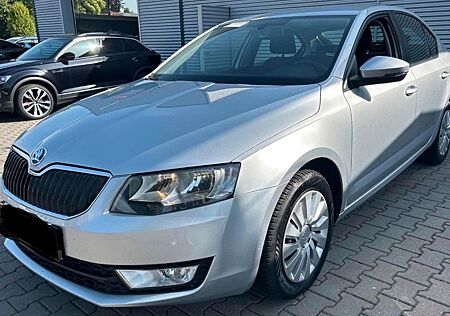 Skoda Octavia Lim. Ambition *Sitzheizung*TüV6/2026*