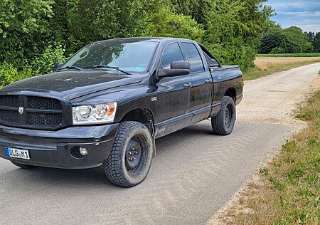 Dodge RAM 1500 4×4 5.7 Hemi Gas