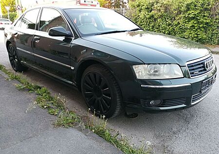 Audi A8 4.2 tiptronic quattro RHD