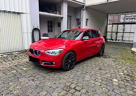 BMW 118i Sport Line Navi Steuerkette NEU SCHECKHEFT