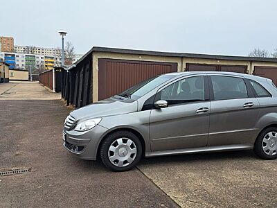 Mercedes-Benz B 200 -