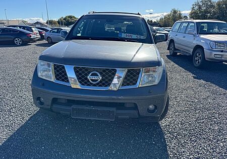 Nissan Pathfinder gebraucht kaufen Nissan Pathfinder 2.5 dCi Automatic 6 Seats *Camper*