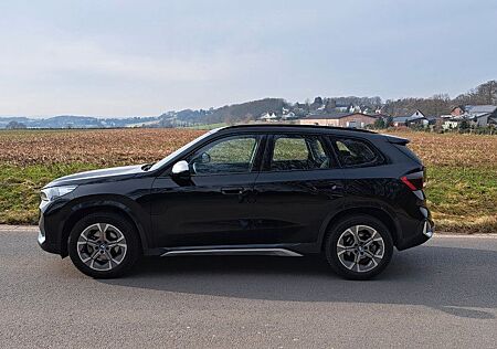 BMW X1 sDrive18i Steptronic -Ganzjahresreifen