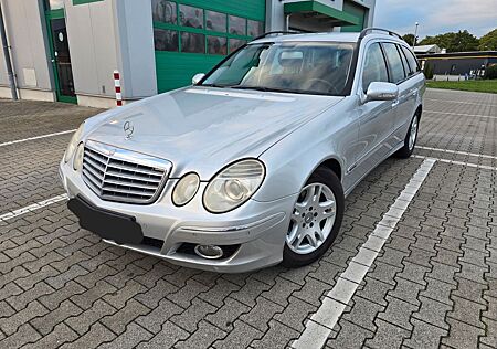 Mercedes-Benz E 220 CDI T ELEGANCE Elegance Top Zustand
