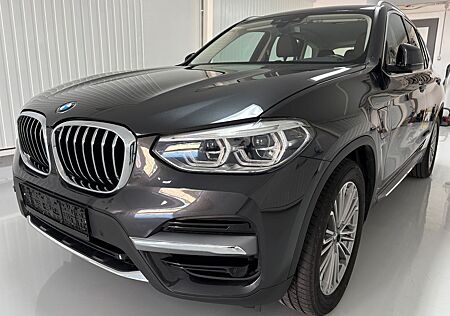 BMW X3 xDrive 30 e Luxury Line/LED/Leder/Navi/AHK