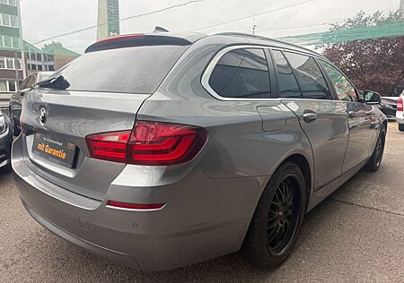 BMW 520 i T*AUT*BI-XENON*E-HECK*19 ZOLL*LEDER*SPUR