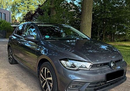 VW Polo Volkswagen LED Navi AHK Garantie Tüv bis 07/2027
