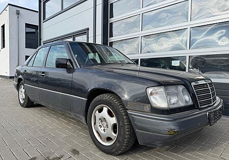 Mercedes-Benz E 200 124