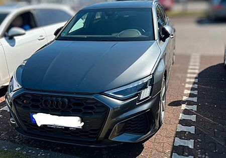 Audi S3 TFSI S tronic quattro Sportback