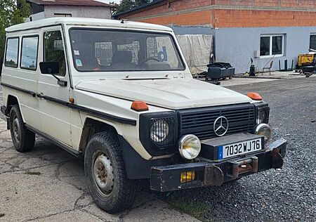 Mercedes-Benz G 300