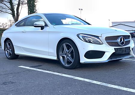 Mercedes-Benz C 180 Coupe*AMG Line*PANO*NAVI*LED Paket*LEDER*