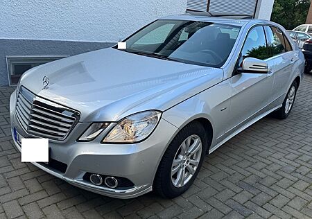 Mercedes-Benz E 350 CGI BlueEFFICIENCY ELEGANCE 23.500km, 1.Hd