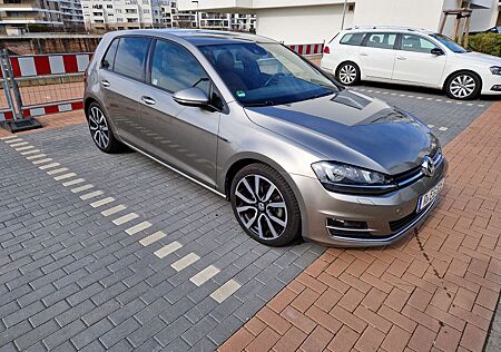 VW Golf Volkswagen 1.4 TSI 92kW Edition Sondermodell