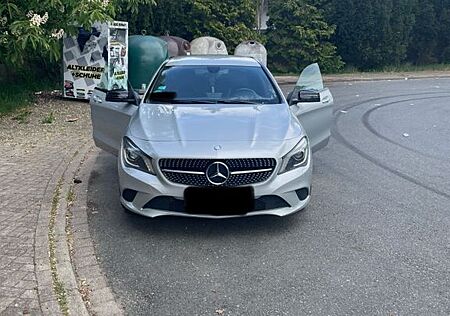 Mercedes-Benz CLA 200 - Night Edition