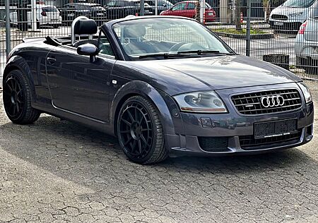 Audi TT Roadster 8N Quattro 6 Zylinder 250 PS