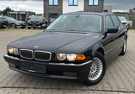 BMW 750 iL E38 Long V12 5.4 Ltr. Classic Collection