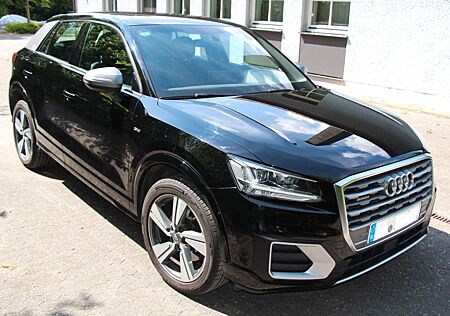 Audi Q2 2.0 TFSI S tronic quattro S-line, LED, AHK