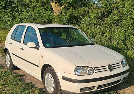 VW Golf Volkswagen 1.6