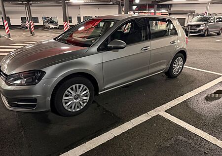 VW Golf Volkswagen 1.2 TSI BMT Trendline Trendline