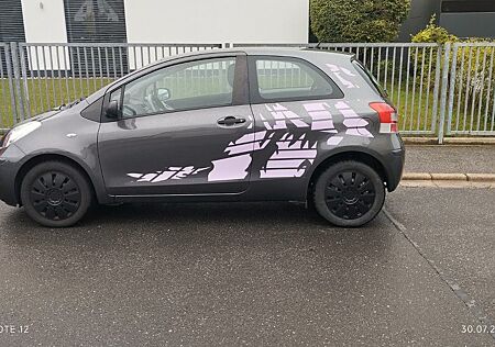 Toyota Yaris 1,0-l-VVT-i Cool Cool