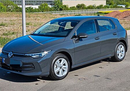 VW Golf Volkswagen 1.5 eTSI 110kW DSG Life Navi Garantie