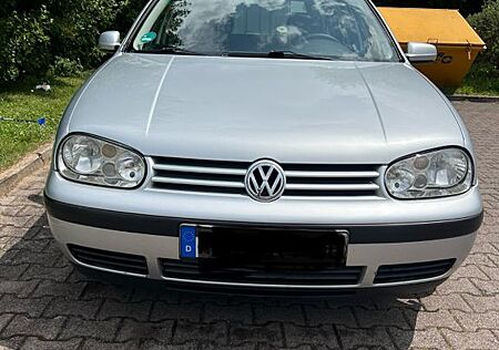 VW Golf Volkswagen 1.9TDI 74kW Comfortline Variant Spezial