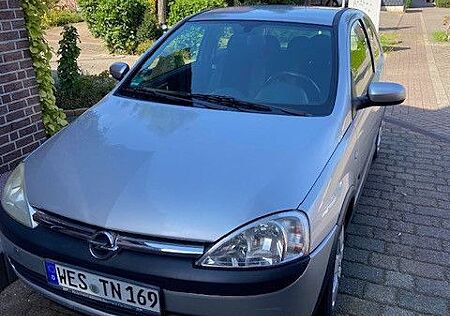 Opel Corsa 1.2 -