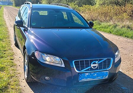 Volvo V70 D5 Summum