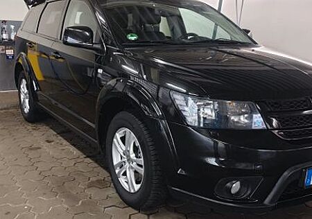 Fiat Freemont 2.0 16V Multijet Autom Allrad Black...