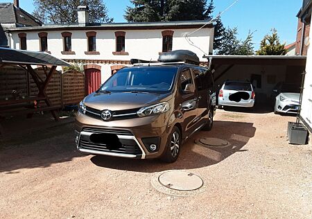 Toyota Pro Ace Proace (Verso) 2,0-l-D-4D 110kW L2 Family Co...