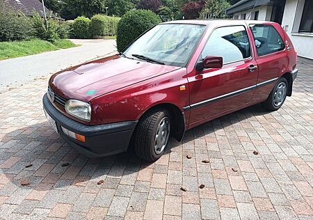 VW Golf Volkswagen Top gepflegter 1.8 Pink Floyd aus 1. Hand