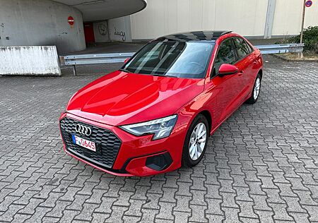 Audi A3 30 TDI Limousine Leder Matrix Pano Navi ACC