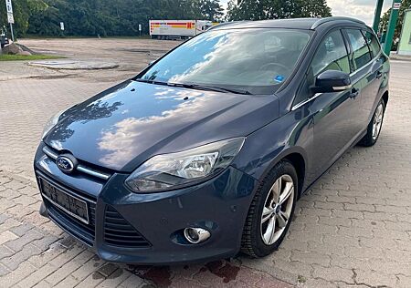 Ford Focus 2,0TDCi 120kW PowerSh. Champions Ed. T...