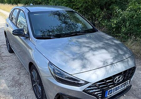 Hyundai i30 1.5 T-GDI Hybrid EDITION 30+ DCT EDITION 30+