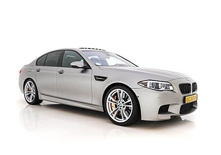 BMW M5 5-serie 30 Jahre ( only 300 made ) Innovation