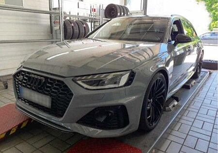 Audi RS4 Avant 2.9 TFSI 331kW quattro Navi LED AHK Al