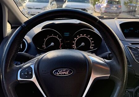 Ford Fiesta 1,0 EcoBoost 74kW Titanium PowerShift...