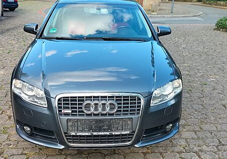 Audi A4 2.0 - S-line
