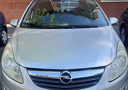 Opel Corsa 1.2 -