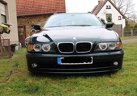 BMW 525i Touring