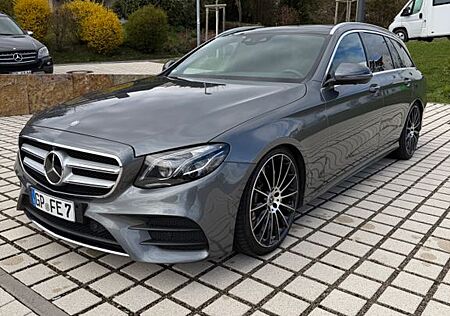 Mercedes-Benz E 220 d AMG line