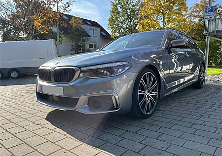 BMW M550d xDrive Touring A -