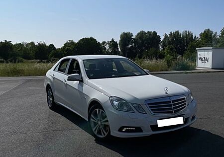Mercedes-Benz E 200 CGI BlueEFFICIENCY AVANTGARDE