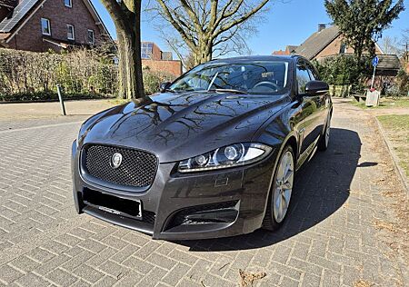 Jaguar XF 3.0 L V6 Diesel Sportbrake -