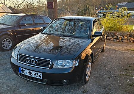 Audi A4 2.0 - TÜV 06/26